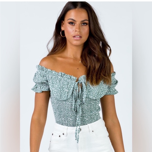 Princess Polly Tops - Princess Polly Asha Bodysuit Size US 6 Olive and White